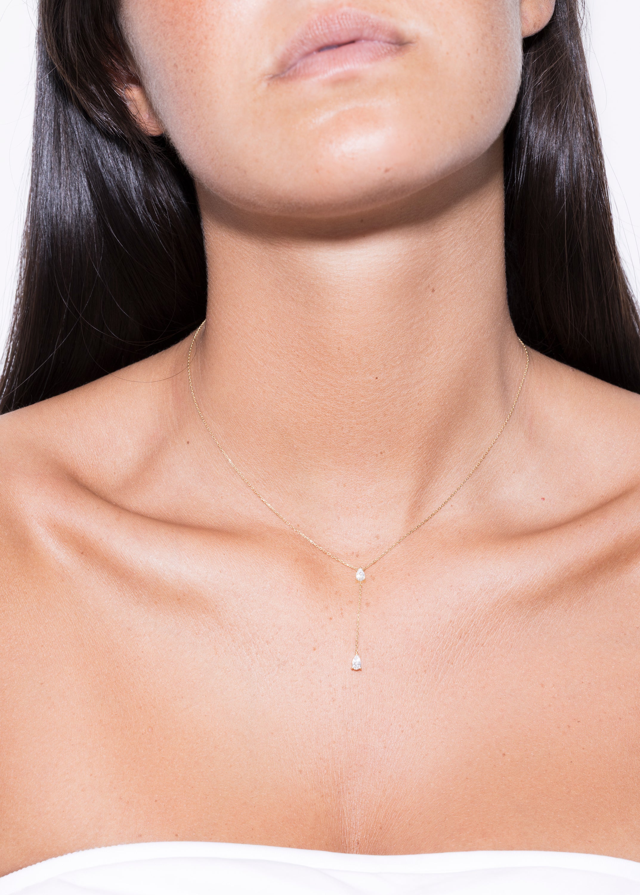 two diamonds linked 18k necklace