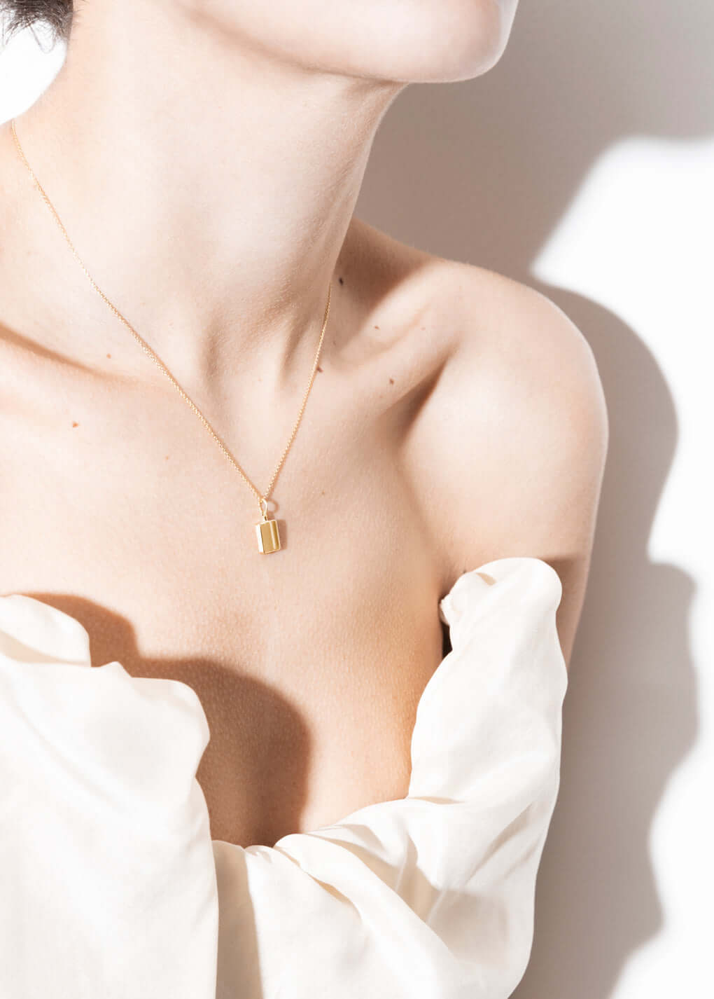 Miles necklace 18k Necklaces