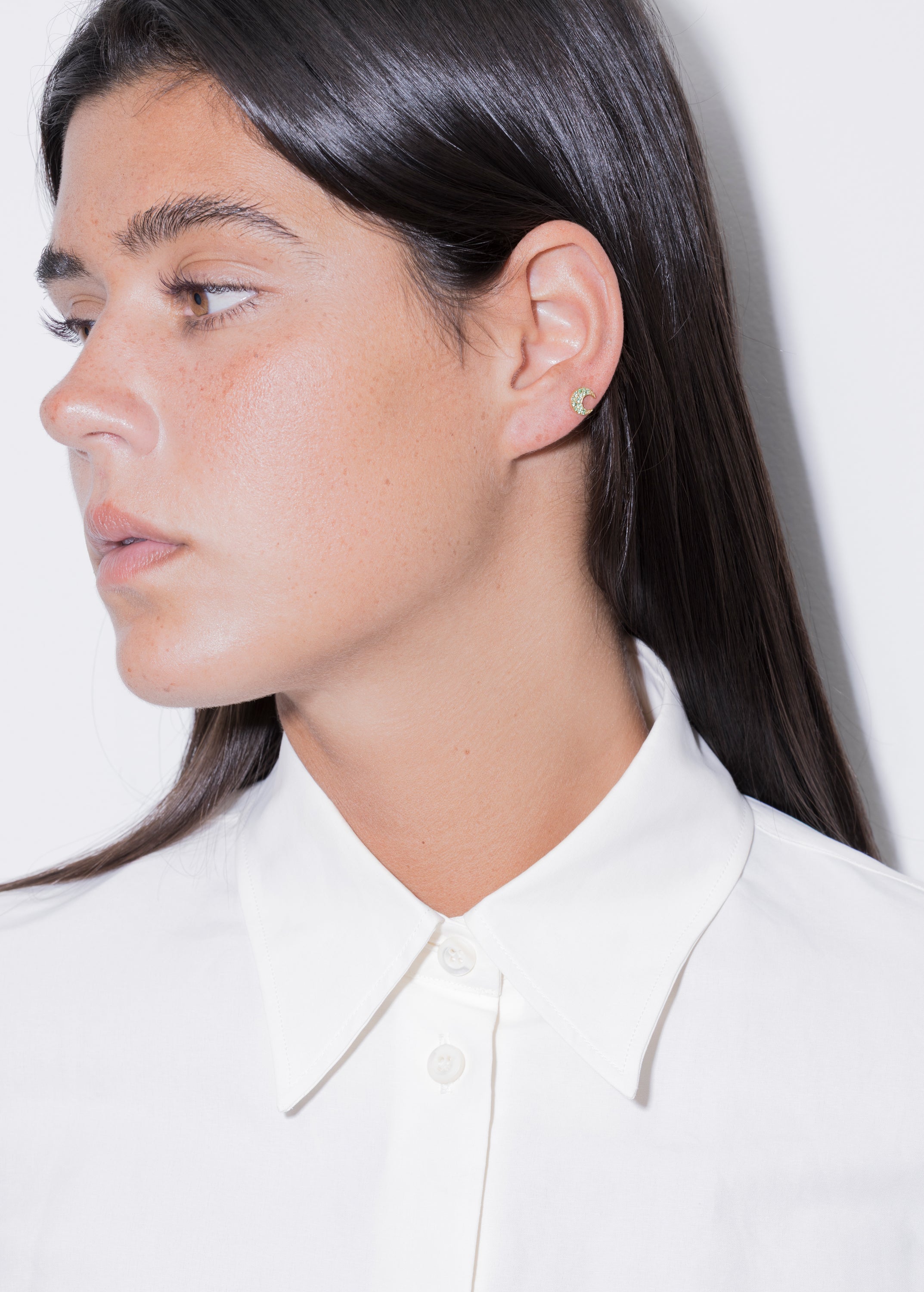 mush stud 18k emerald