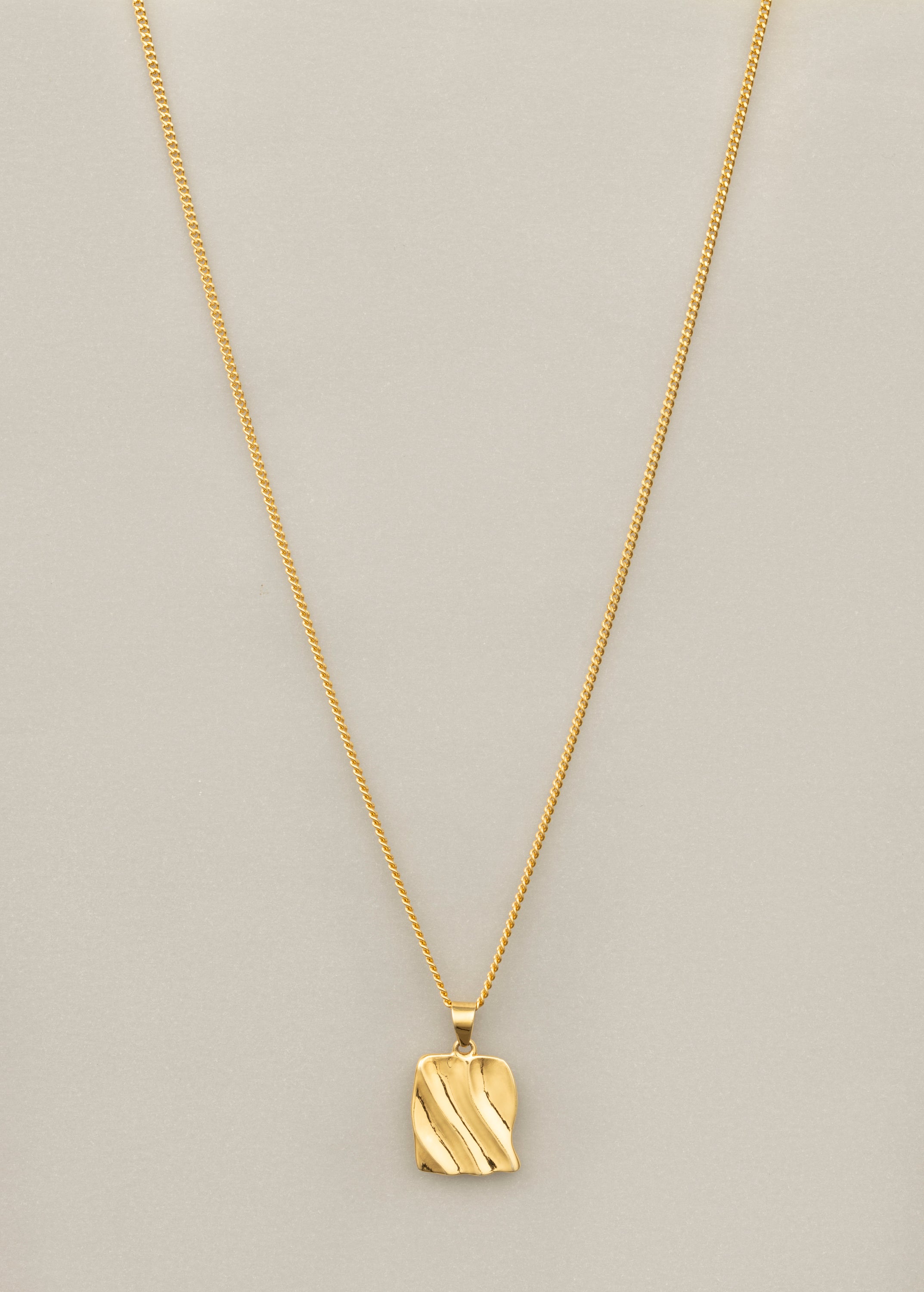 mir necklace in gold