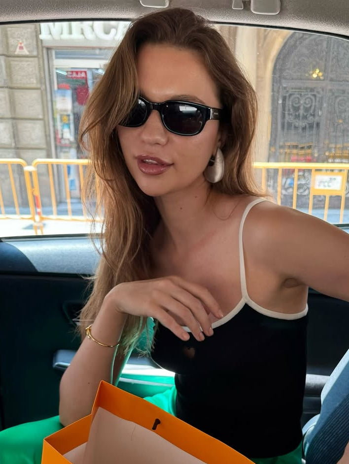 Alexandra aura2 217de399 0424 4fd6 aff3 d85527773684