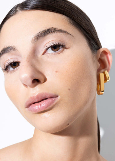 Fiona huggies Earrings