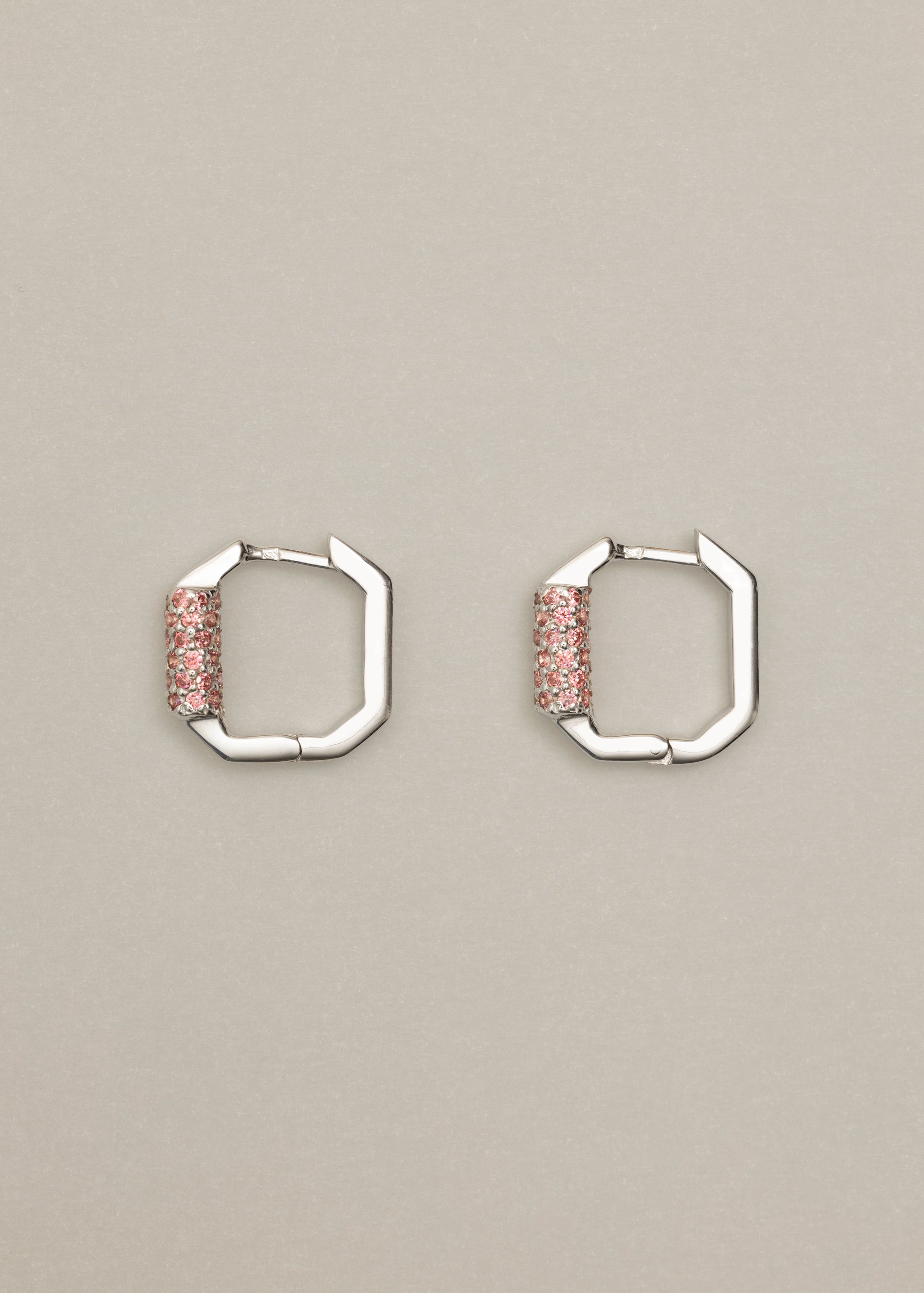 g earrings pink small