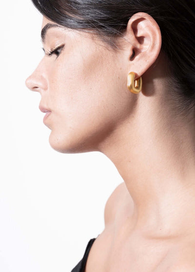 Magda huggies Earrings