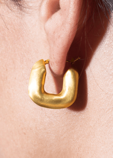 Magda huggies Earrings